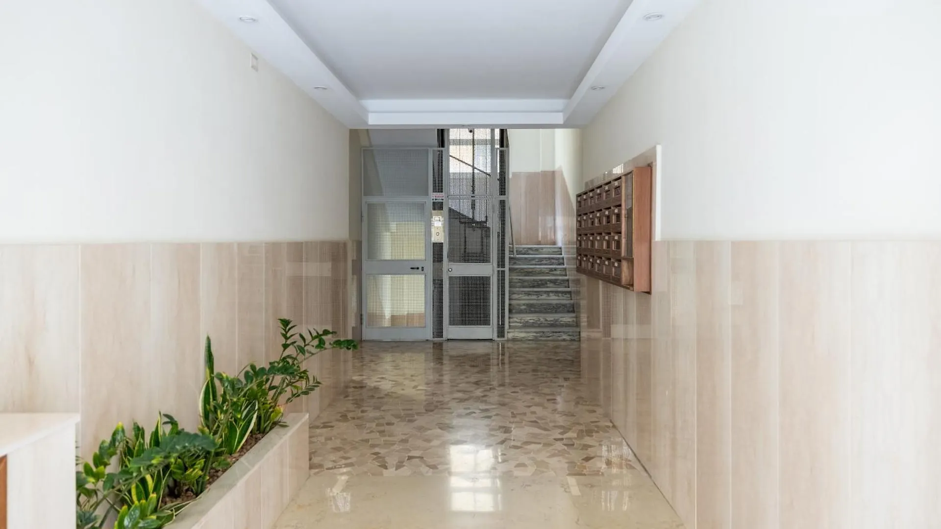 Stracult House Suggestive And Vintage-Pop Apartment Rome