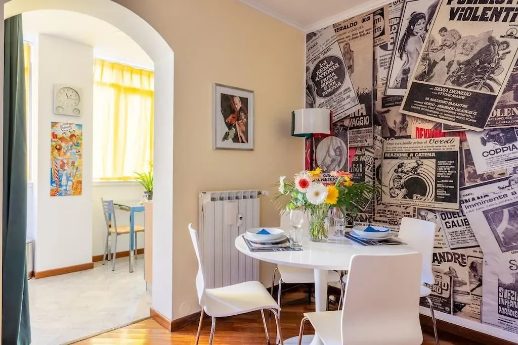 Stracult House Suggestive And Vintage-Pop Apartment Rome