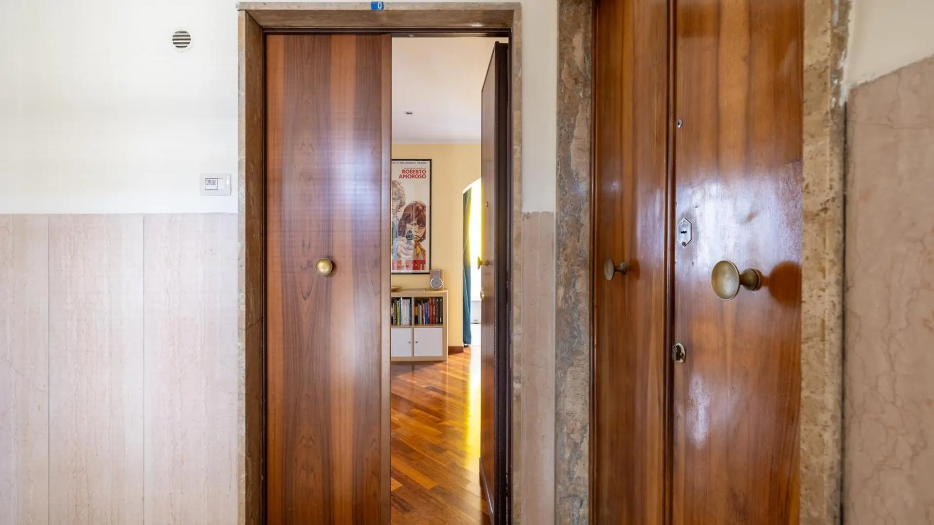 Stracult House Suggestive And Vintage-Pop Apartment Rome