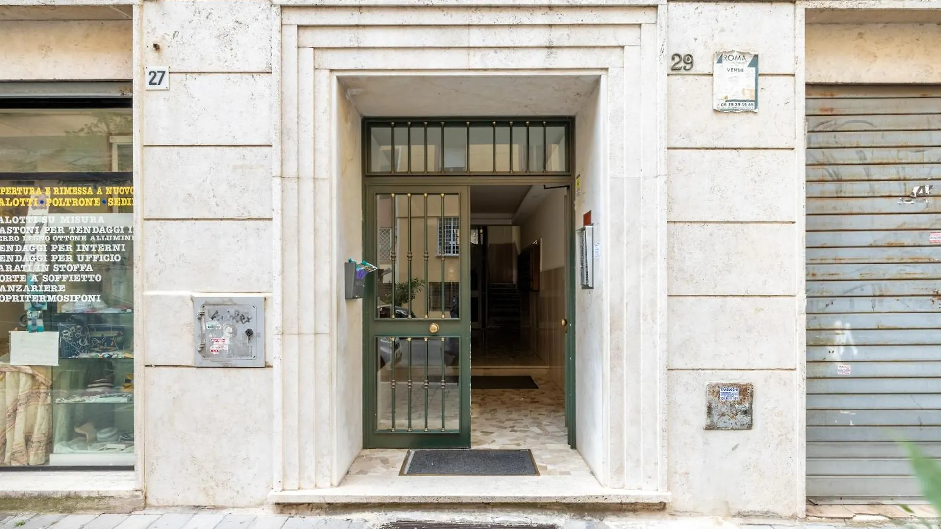 Stracult House Suggestive And Vintage-Pop Apartment Rome